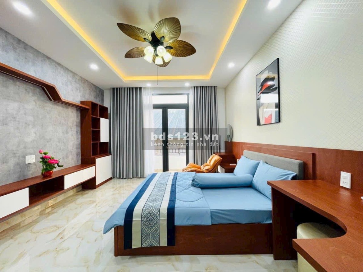 Bán Siêu Phẩm Nhà Phố Có Thang Máy Khu Đồng Bộ liền kề Đường Phan Huy ích, Quận Gò vấp, Hồ chí Minh