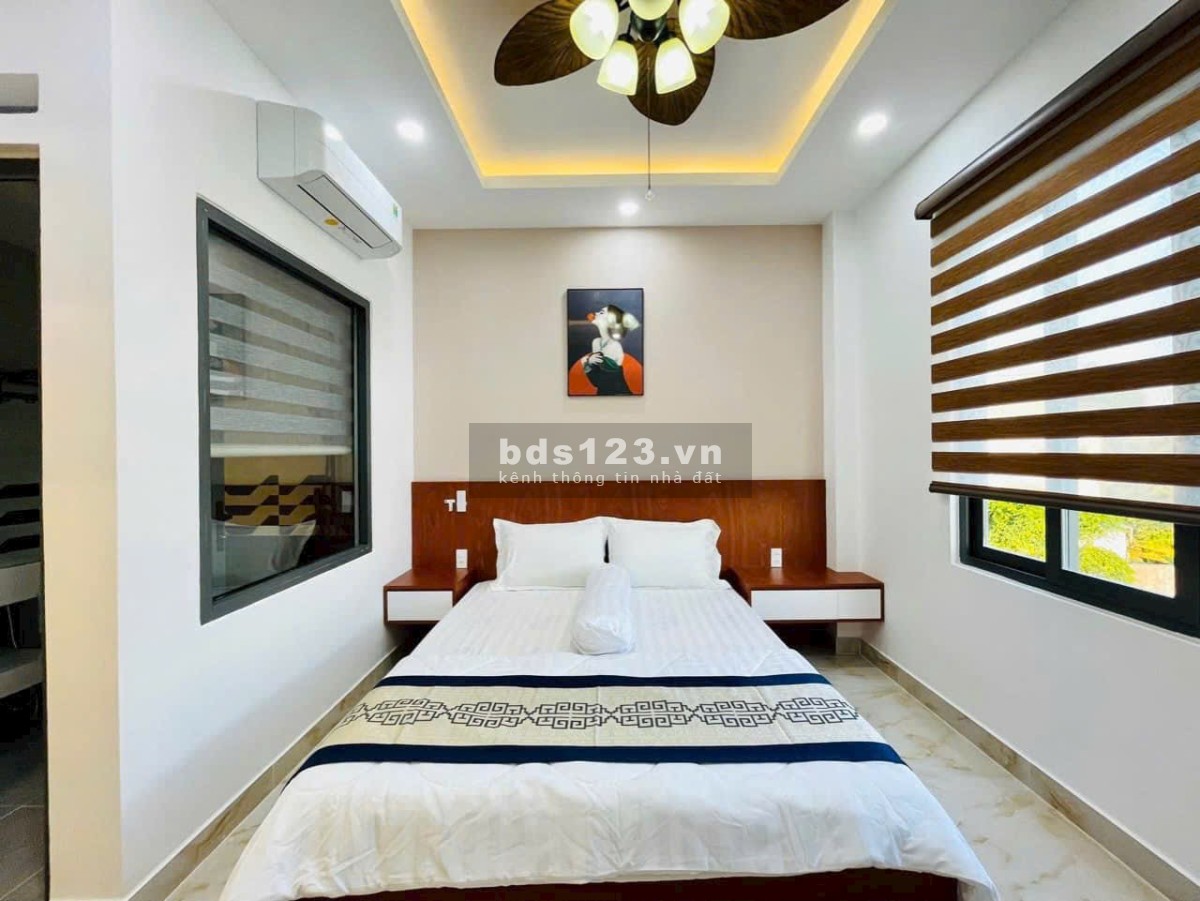 Bán Siêu Phẩm Nhà Phố Có Thang Máy Khu Đồng Bộ liền kề Đường Phan Huy ích, Quận Gò vấp, Hồ chí Minh