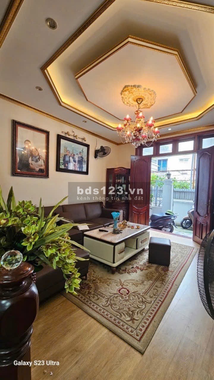 Ngoại Giao Đoàn - Xuân Đỉnh - Nhà Dân Xây - Ô Tô Đỗ Cổng - 50m2. 4 tầng. 4 ngủ. Giá chào 8.X Tỷ