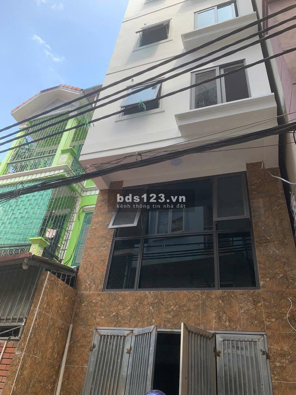 Tòa CCMN Mỹ Đình 65m2 8 tầng Thang máy - 16 phòng cho thuê – ngõ thông ô tô kinh doanh