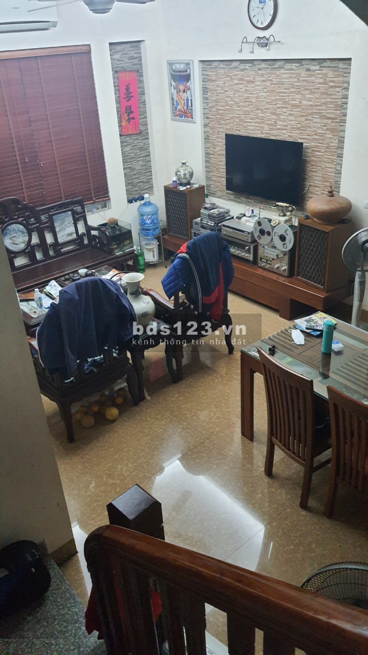 Chính chủ bán nhà ngách 5 ngõ 320 Khương Đình. Giá 6ty5 (có Thương Lượng)