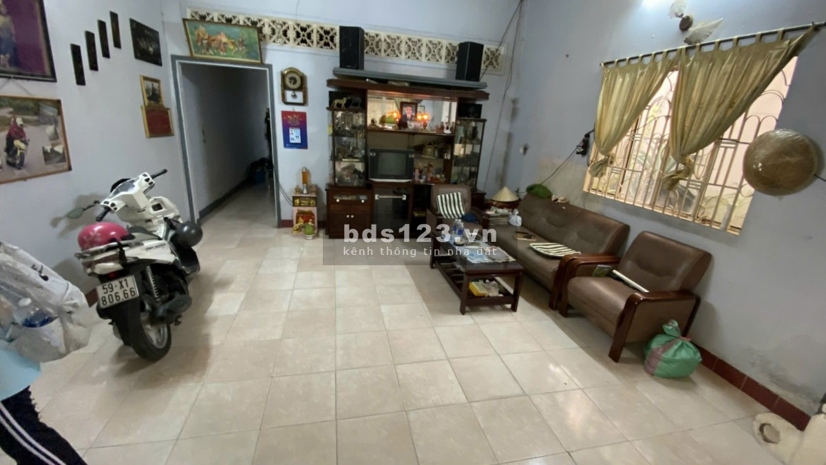 Nhà mặt tiền đường Nam Hòa Phước Long A quận 9 5,5tỷ/ 57m2.