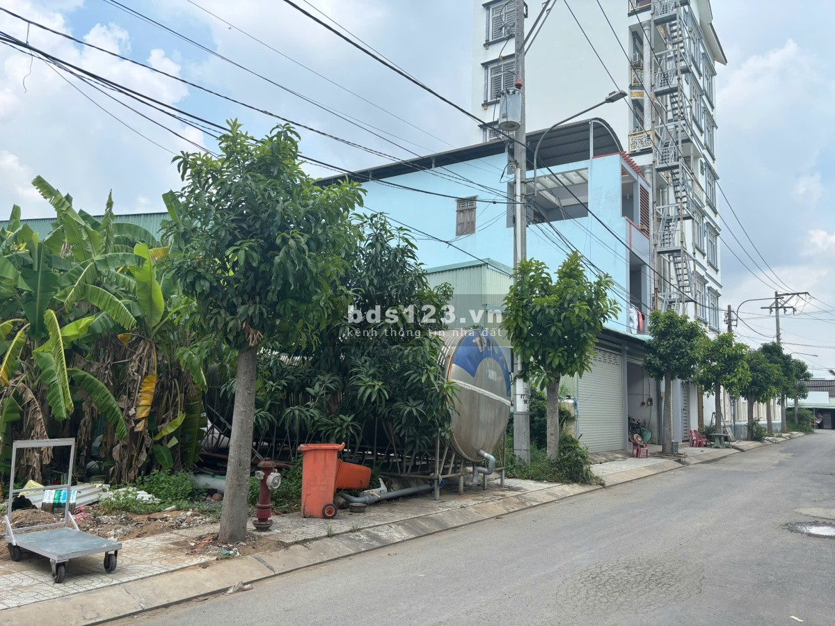 Chủ gởi cần bán gấp mảnh đất trước mua 1ty4. cắt lỗ 400tr chốt giá 1 tỷ.