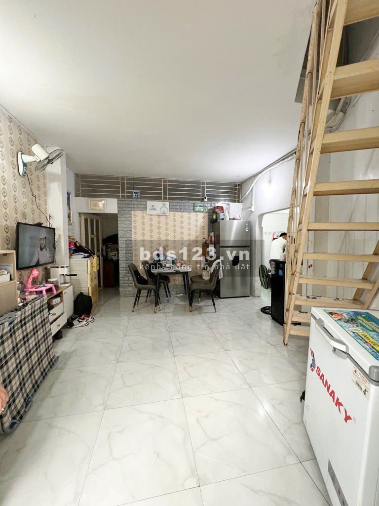 CHỦ NGỘP BANK BÁN NHÀ ĐƯỜNG MAI THỊ LỰU, 38M2, 2 TẦNG, GIÁ CHỈ 4.7 TỶ
