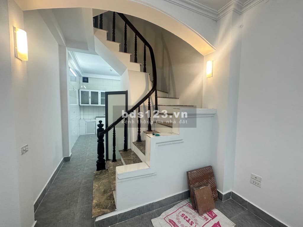 BÁN NHÀ 34m2 NGÕ 26 PHỐ TƯ ĐÌNH GẦN Ô TÔ 5.2 TỶ