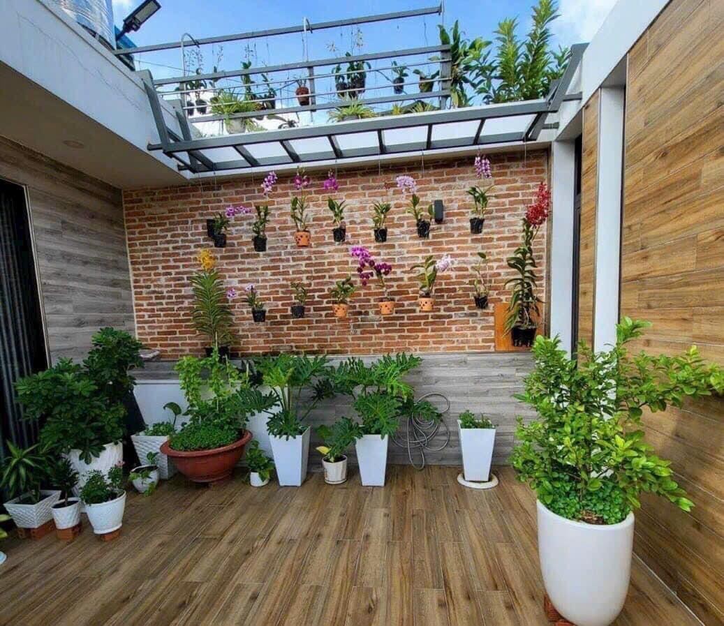Bán nhà phường 7 Tân Bình, góc 2 mặt tiền Chử Đồng Tử (6,5*20) 2 lầu