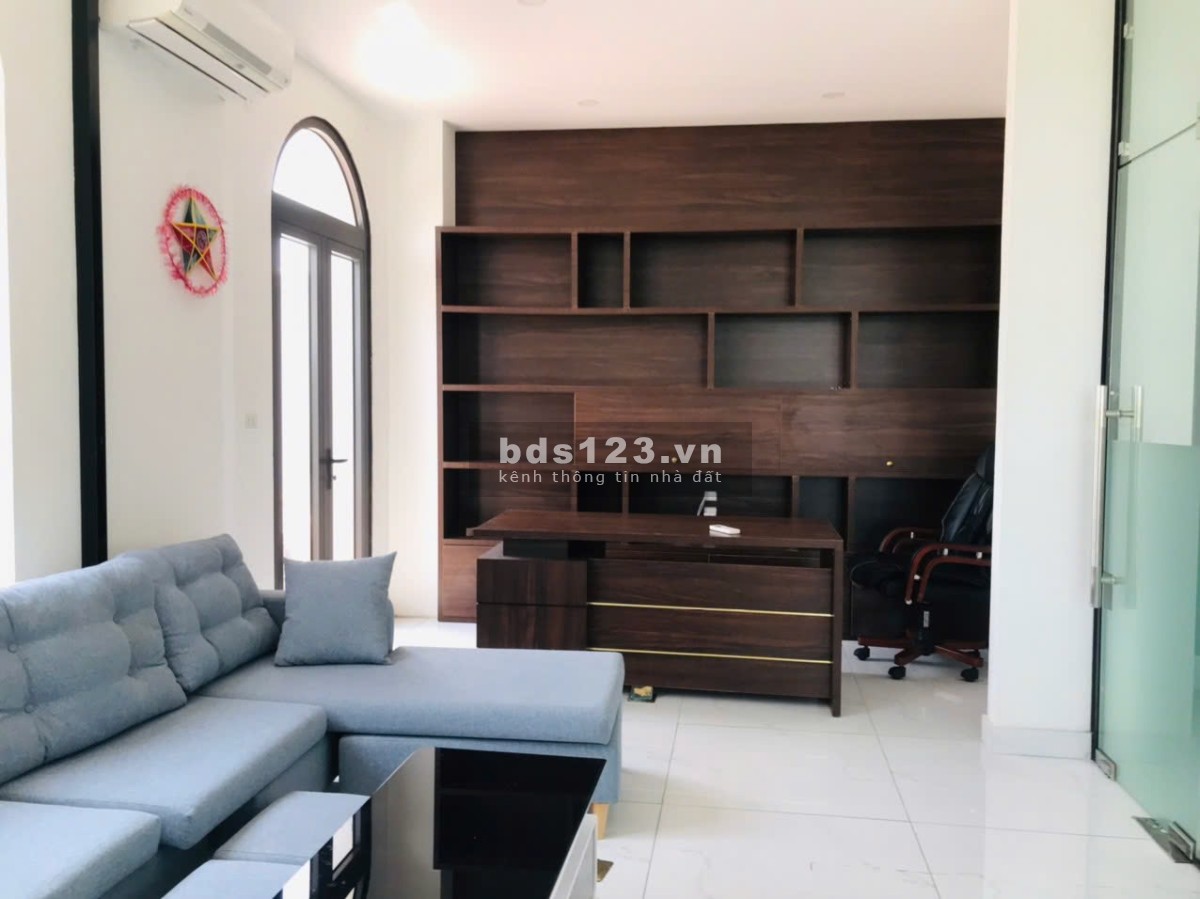 Shophouse sổ lâu dài ngã tư sầm uất nhất kđt xây lớn giá 35.6 tỷ Vin Gia Lâm, Hà Nội (0985941715)
