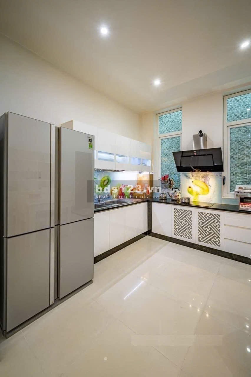 Bán gấp nhà trệt lầu 85m2, đường số 10, Linh Xuân, Thủ Đức. Giá 4.5 tỉ thương lượng.