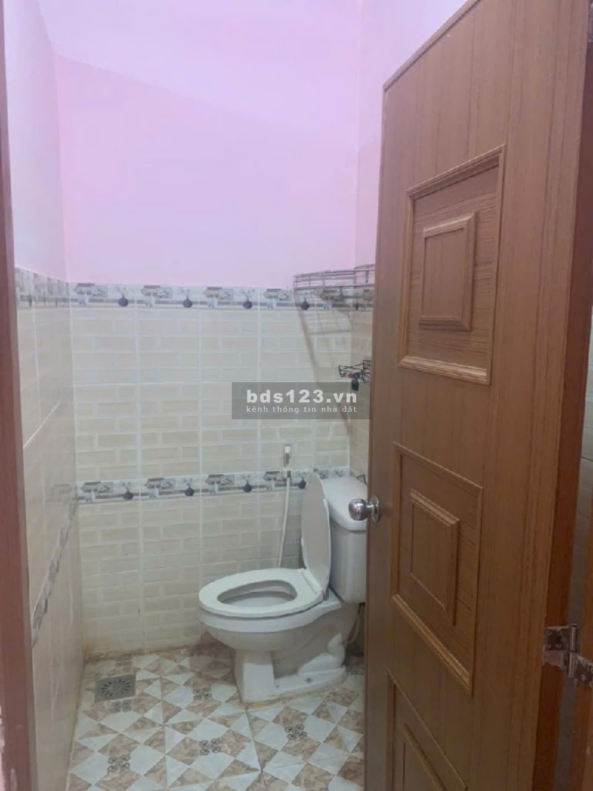 Nhà cấp 4 kiên cố 71m2, 2 PN. Hẻm xe hơi trung tâm Phường Linh Trung - Thủ Đức 1.9 Tỷ