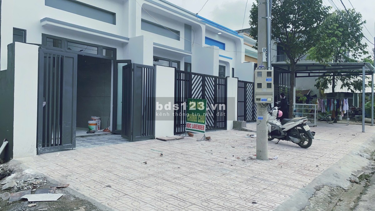 Bán nhà giá rẻ căn nhà cấp 4 mới xây sổ riêng ở gần ngay khu dân cư lavender