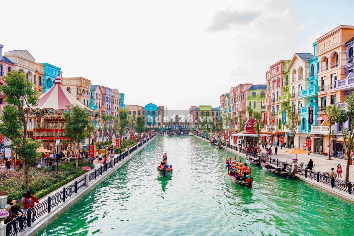 Bán BT đơn lập 286m view hồ, mặt phố đi bộ tại Vinhomes Ocean Park 3 giá 49 tỷ