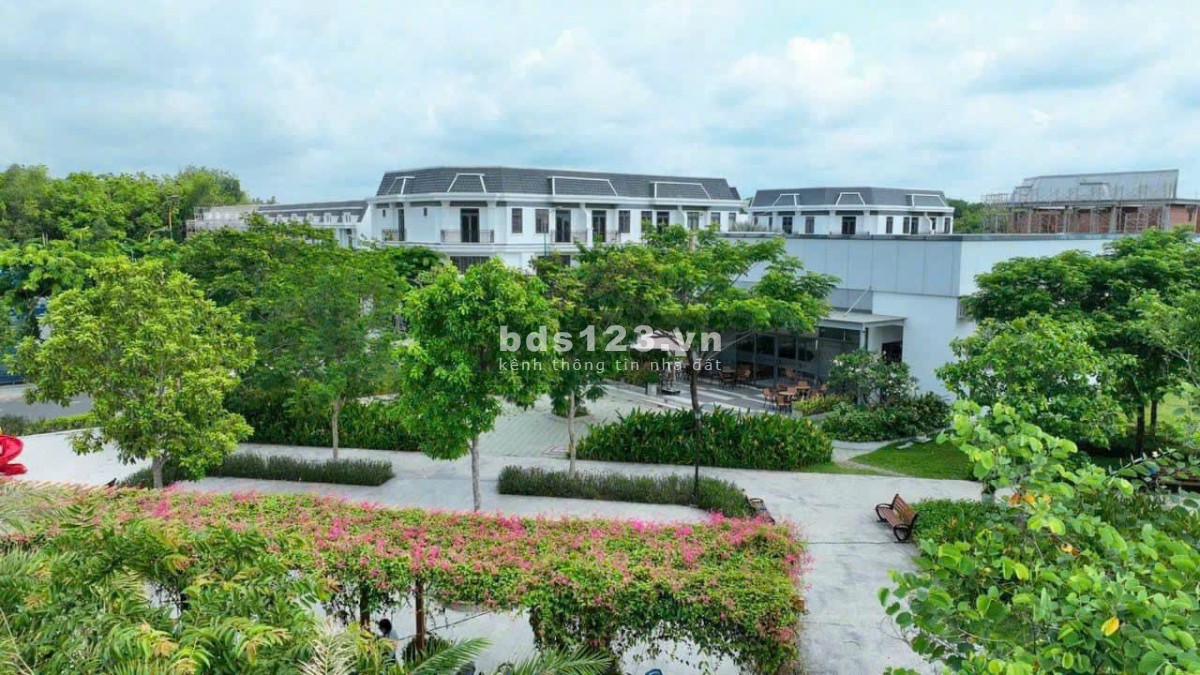 BÁN NHÀ PHỐ THƯƠNG MẠI, SHOPHOUSE, LIỀN KỀ TP MỚI BÌNH DƯƠNG CÁCH VÒNG XOAY WTC 5KM