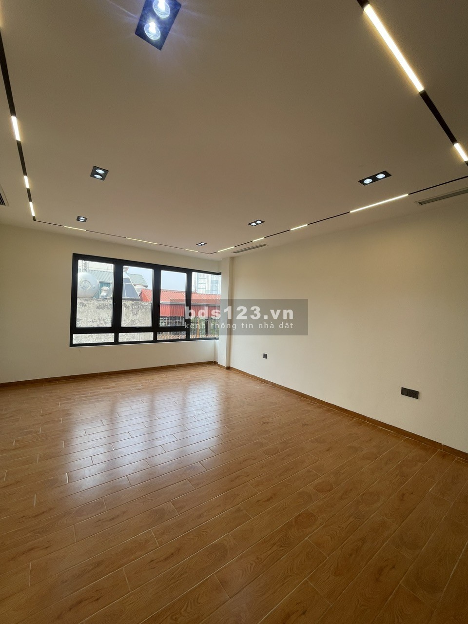 Căn siêu phẩm ngay giữa lòng Long Biên với thiết kế độc đáo theo style Châu Âu: