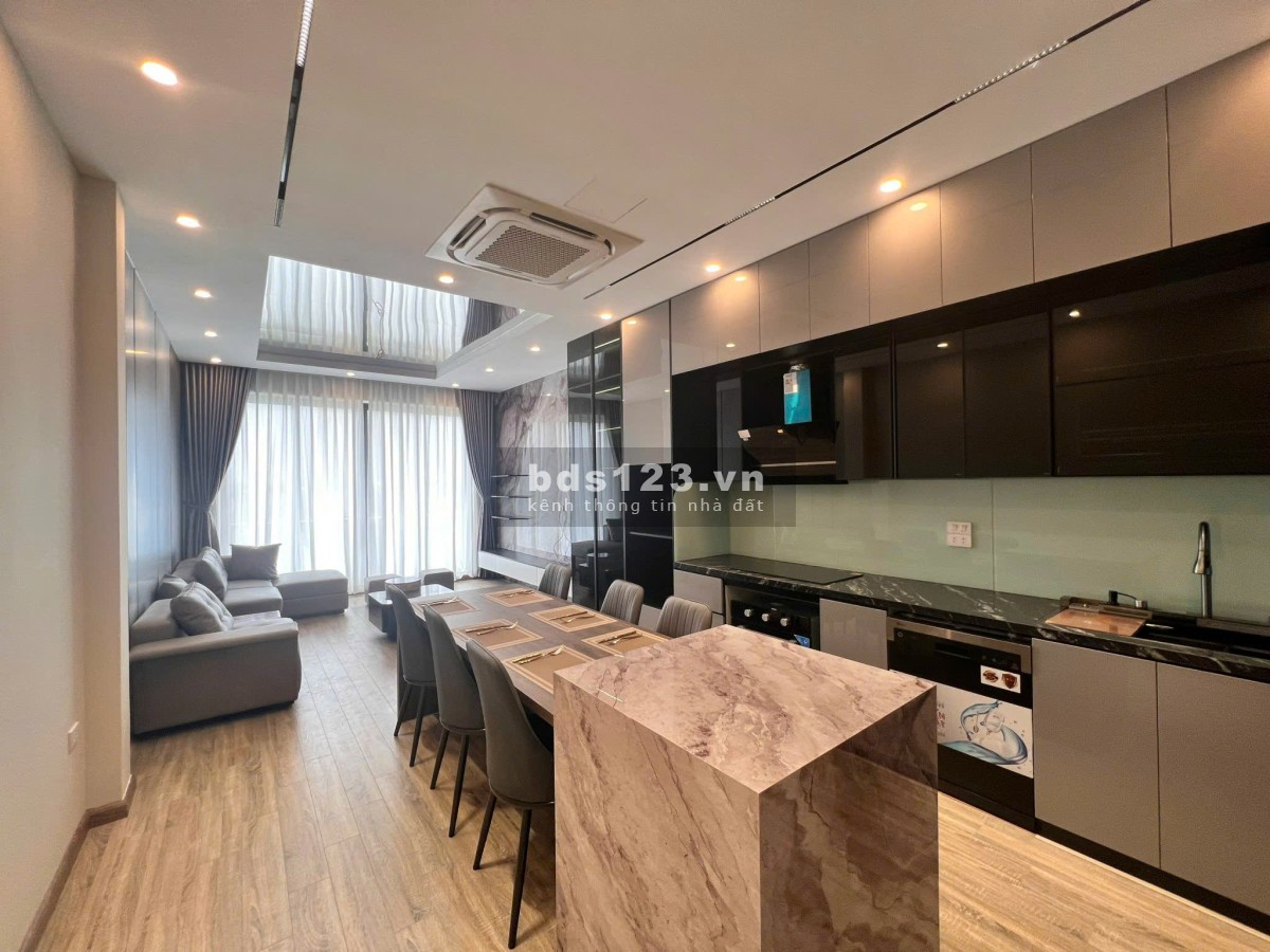 Bán Nhà 7 Tầng 1 Tum Thang Máy Mặt Đường Rộng 12m, 2 mặt tiền tại Phố Thạch Bàn (Full Nội Thất)