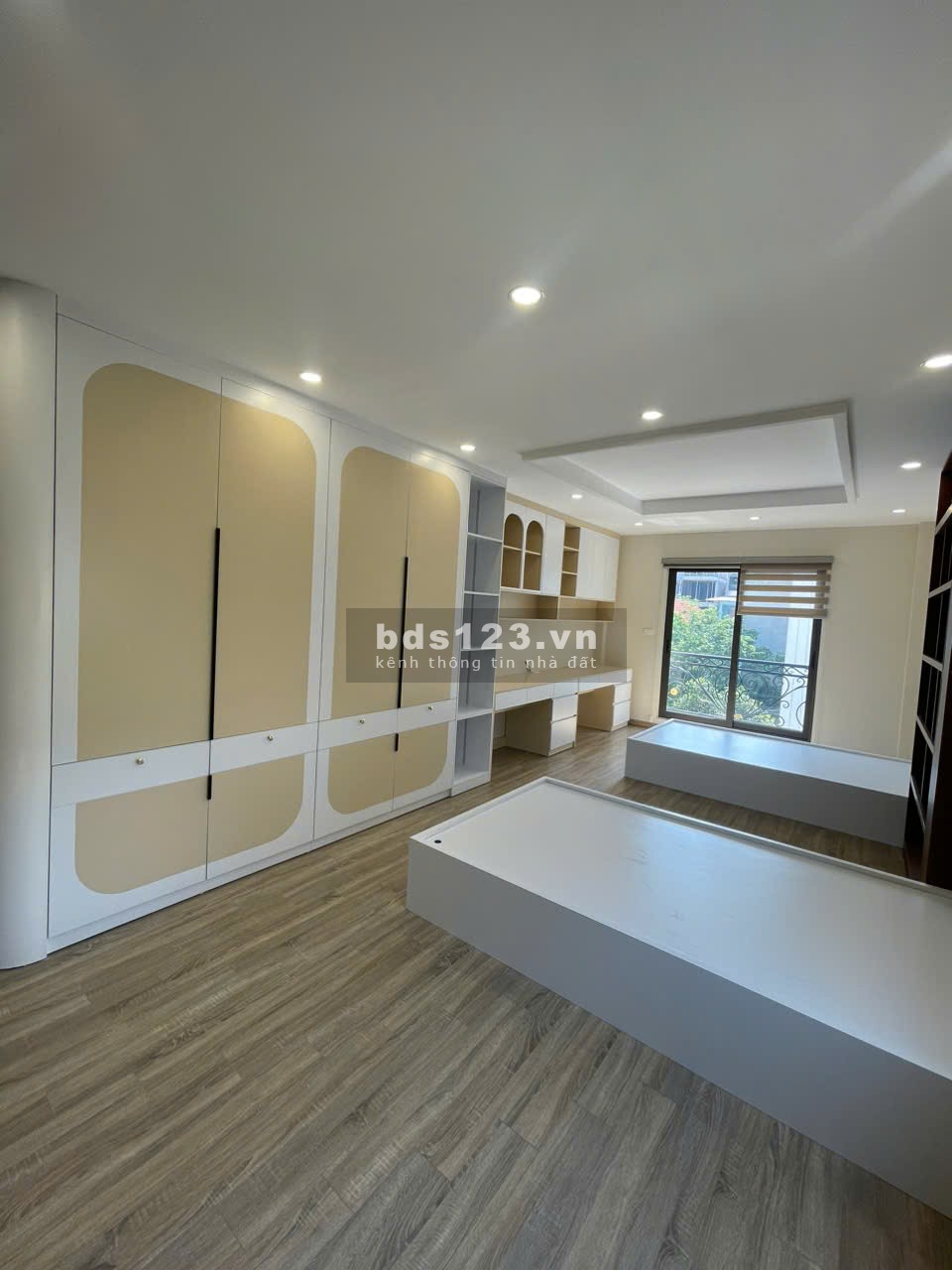 Bán Nhà 6 Tầng 1 Tum Thang Máy, Lô Góc Tại Nguyễn Văn Cừ, P. Bồ Đề (Full Nội Thất)
