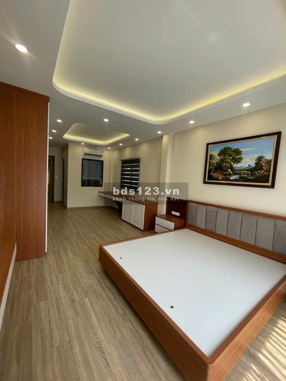 Bán Nhà 6 Tầng 1 Tum Thang Máy, Lô Góc Tại Nguyễn Văn Cừ, P. Bồ Đề (Full Nội Thất)