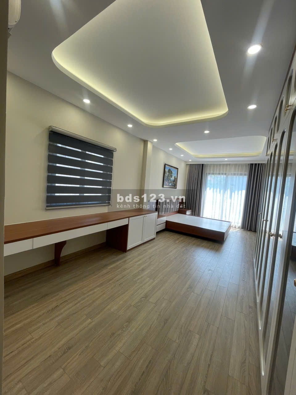 Bán Nhà 6 Tầng 1 Tum Thang Máy, Lô Góc Tại Nguyễn Văn Cừ, P. Bồ Đề (Full Nội Thất)