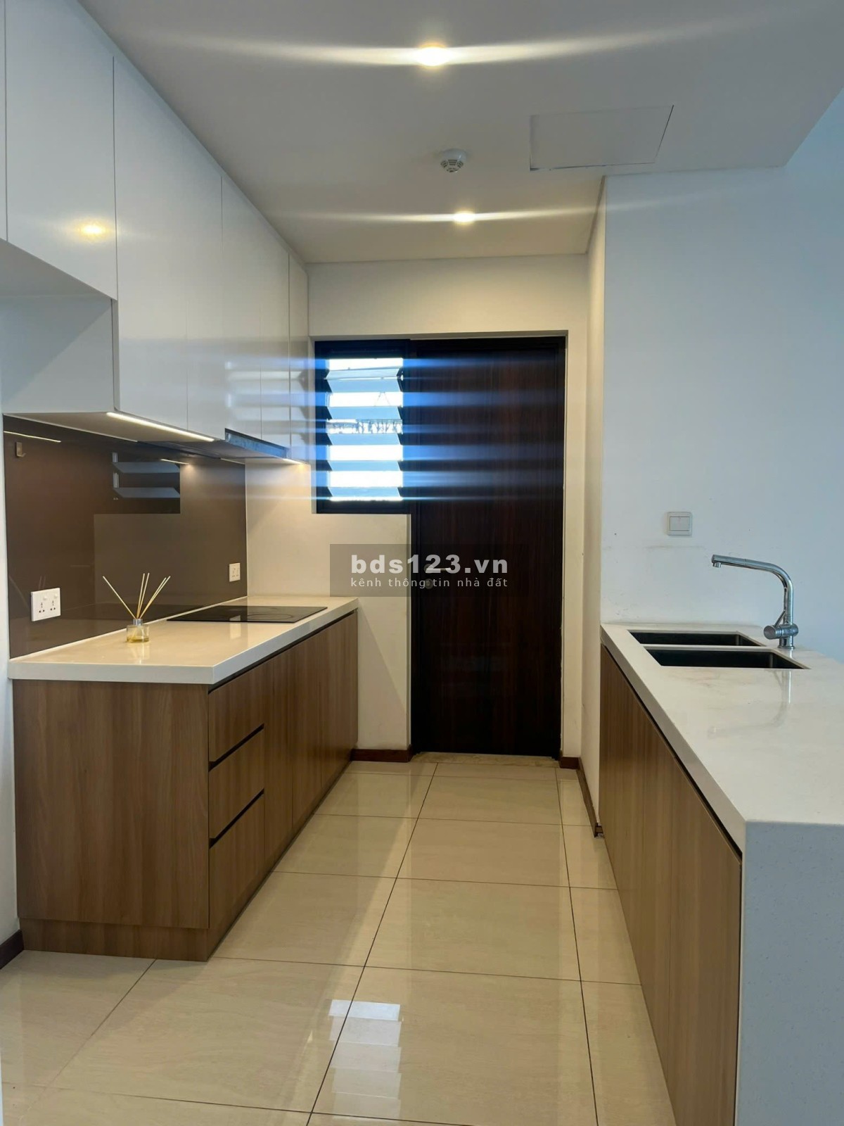 Bán Căn Hộ Diện Tích Lớn Giá Cực Tốt – One Verdandah 3PN