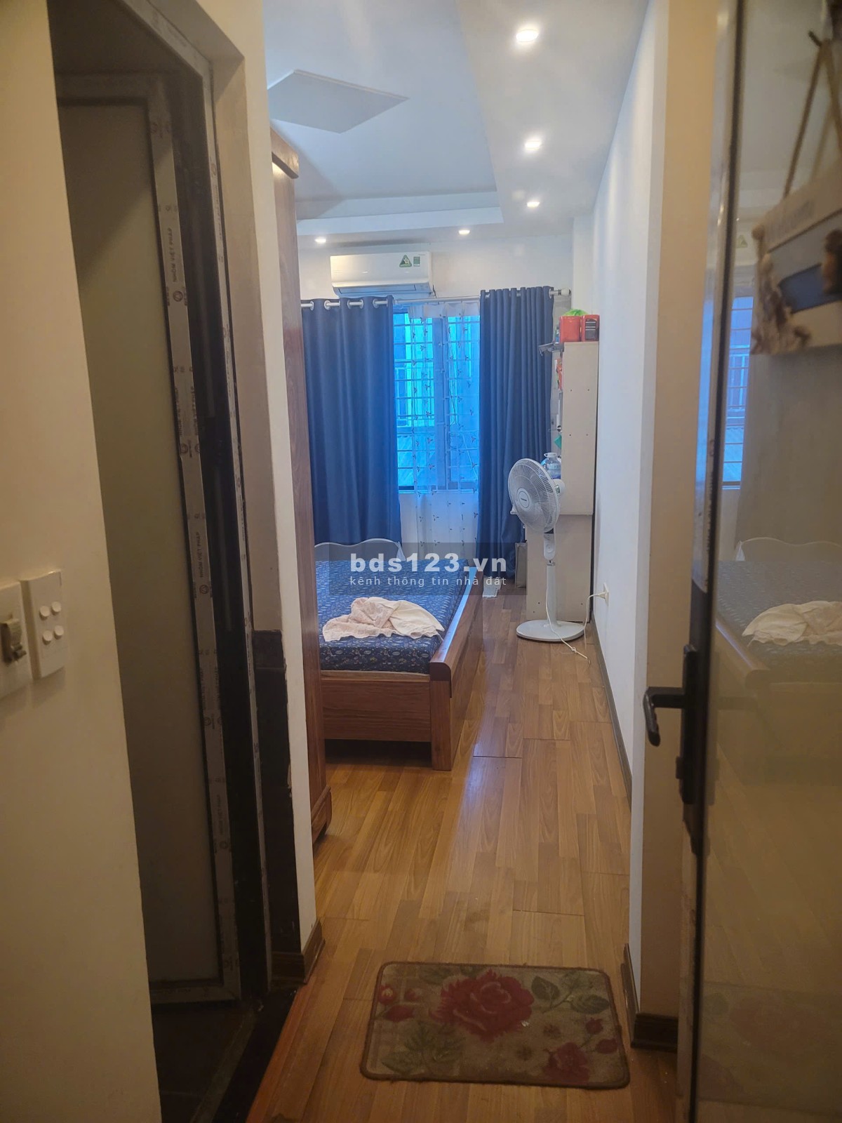 Bán nhà 73 m2 x 3 tầng Đại Mỗ, nhà dân xây, gần chợ sáng, ngõ rộng thoáng, giá 6.2 tỷ, lh 0978052259