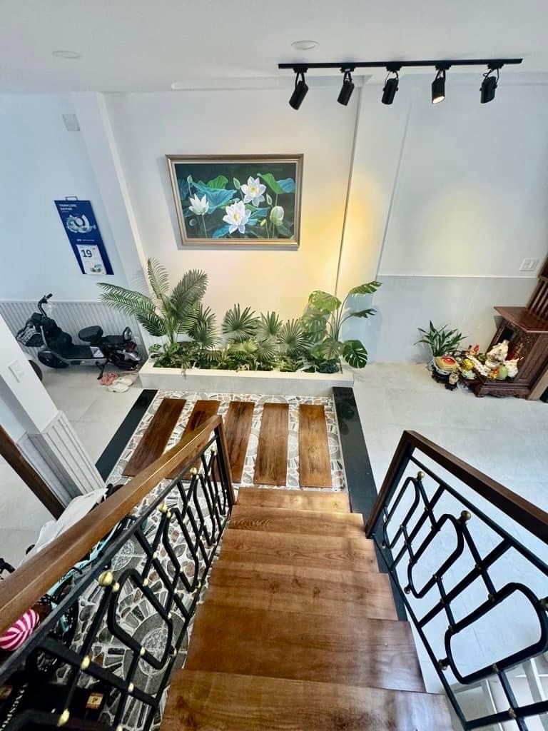 Bán nhà mặt tiền Tân Bình, mặt tiền Ba Vân (4*18) 4 tầng; phường 14