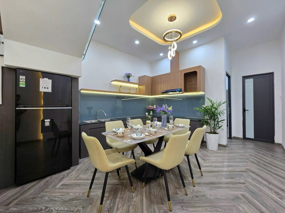 Bán nhà phường 4 Tân Bình, mặt tiền Hiệp Nhất (5,5*25) 125 triệu/m2