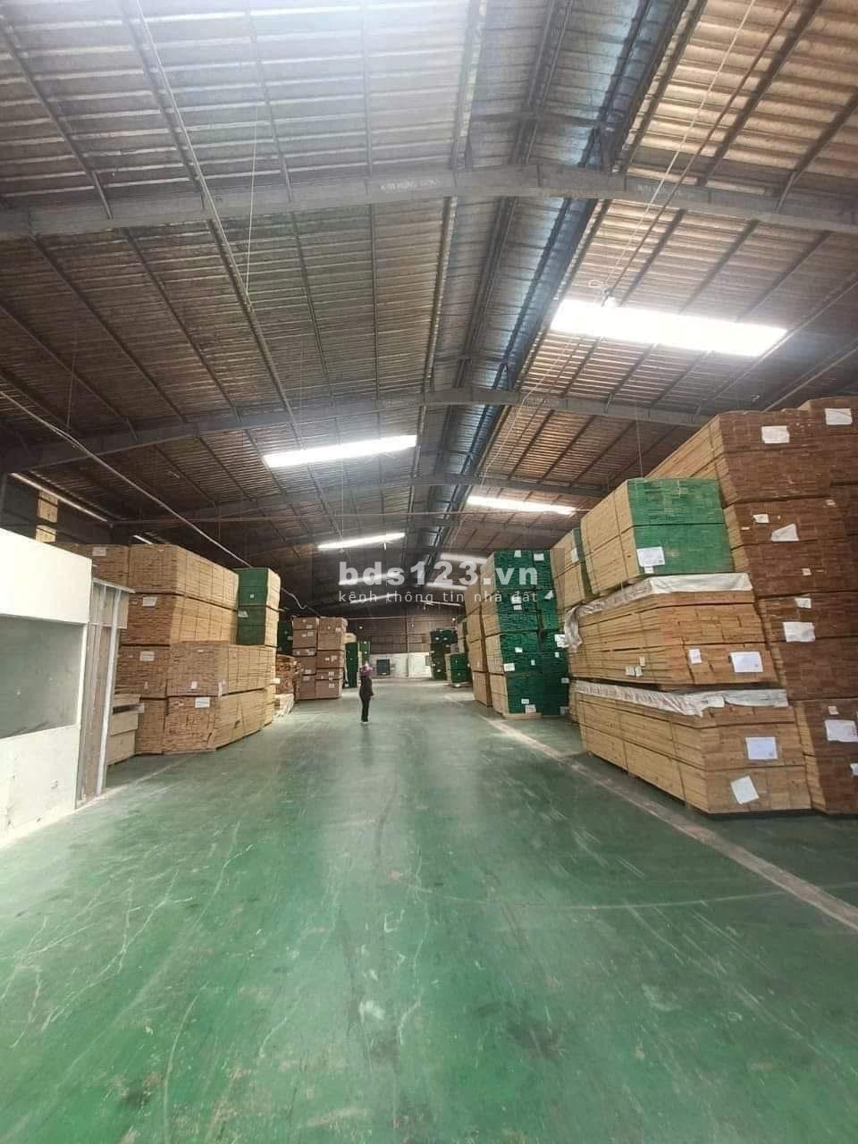 Cho thuê kho xưởng 1800m2 Kha Vạn Cân, Linh Trung, Quận Thủ Đức