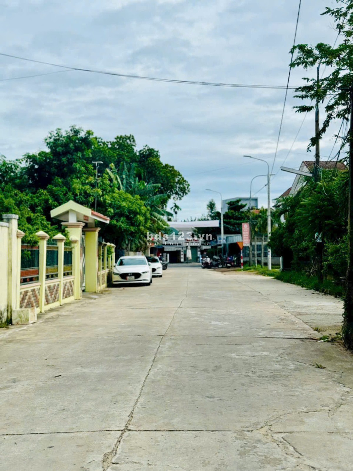 2 lô liền kề thuộc huyện Duy Xuyên cách quốc lộ 1A chưa tới 1 km, giá chỉ có 8XX
