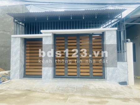 Cho thuê nhà nguyên căn giá rẻ gần Khu Công nghiệp Tân An.