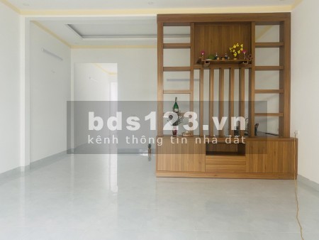 Cho thuê nhà nguyên căn giá rẻ gần Khu Công nghiệp Tân An.