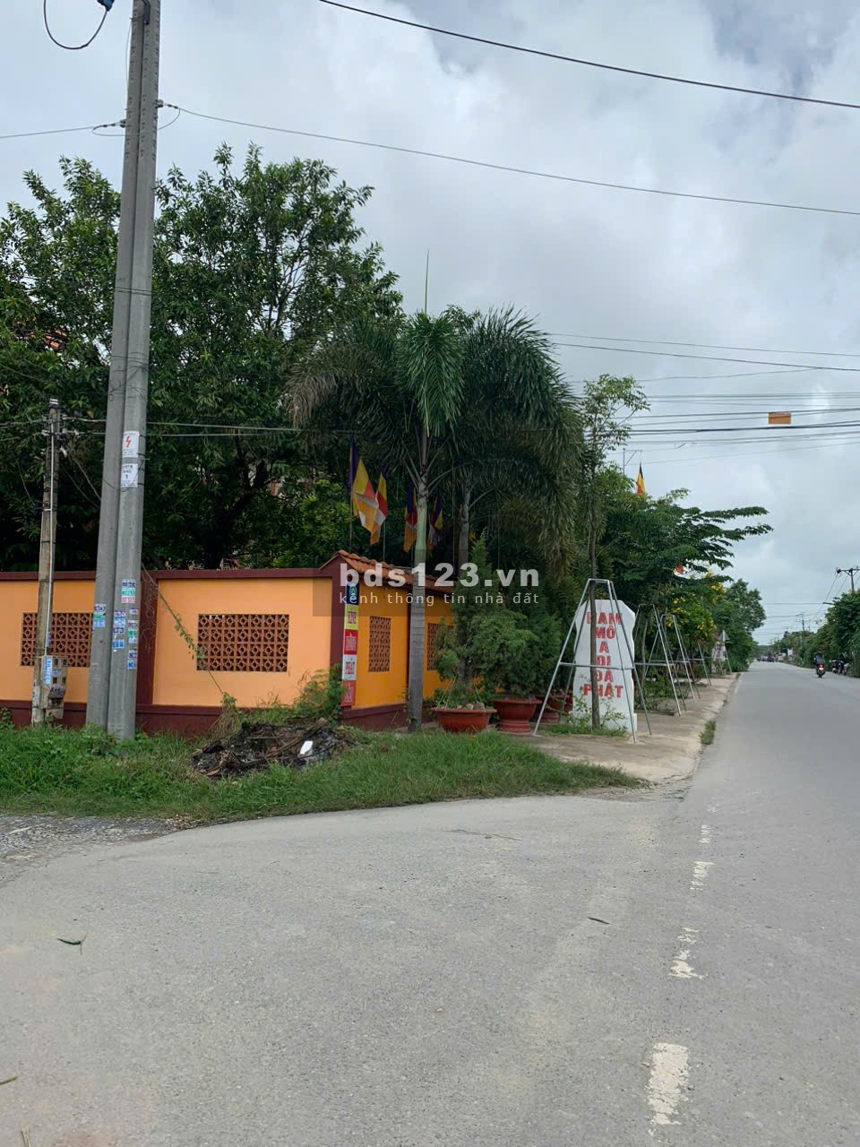 Bán 200m2 đất vườn đường xe hơi Thị Xã Trảng Bàng Tây Ninh