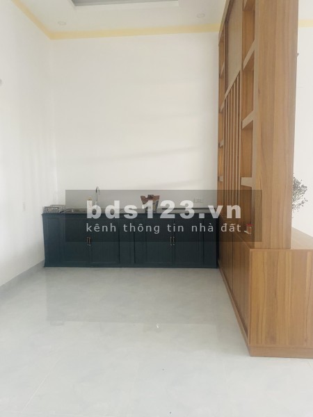 Cho thuê nhà nguyên căn giá rẻ gần Khu Công nghiệp Tân An.