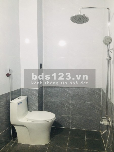 Cho thuê nhà nguyên căn giá rẻ gần Khu Công nghiệp Tân An.