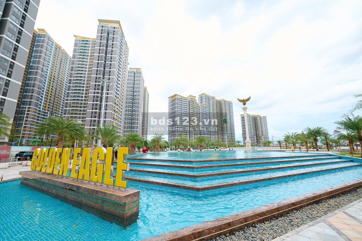 Mua Bán Căn Hộ Chung Cư Vinhomes Grand Park T10/2024