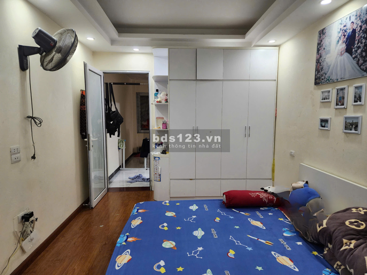Bán nhà 73 m2 x 3 tầng Đại Mỗ, nhà dân xây, gần chợ sáng, ngõ rộng thoáng, giá 6.2 tỷ, lh 0978052259