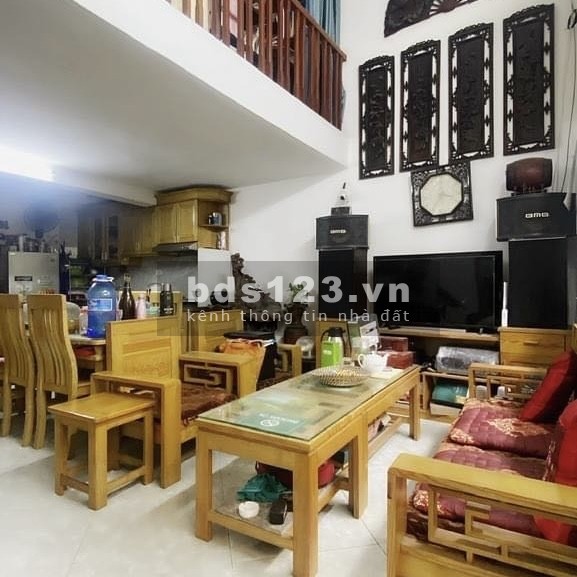 BÁN NHÀ 4 TẦNG PHỐ VŨ TÔNG PHAN, BẠT NGÀN TIỆN ÍCH