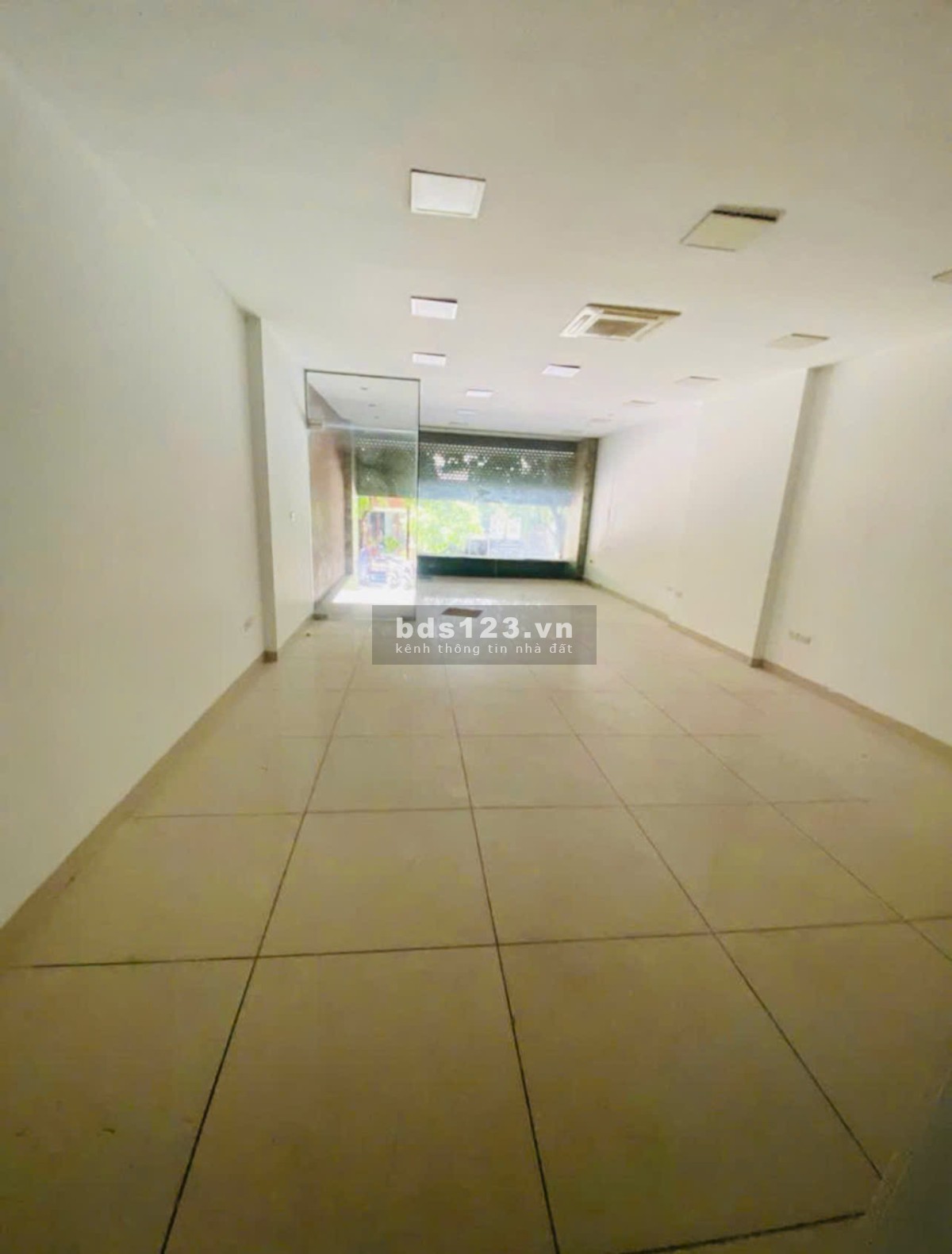 Mặt phố TRẦN QUANG DIỆU - BUILDING 8 tầng thang máy – Giá 47,5 Tỷ