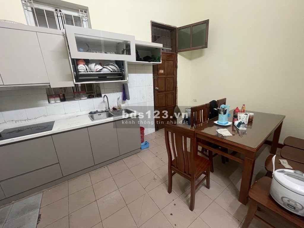 MẶT NGÕ Ô TÔ TRÁNH - CHỤC MÉT RA MẶT PHỐ ĐỨC GIANG - VỪA Ở VỪA KD CỰC SƯỚNG!!!