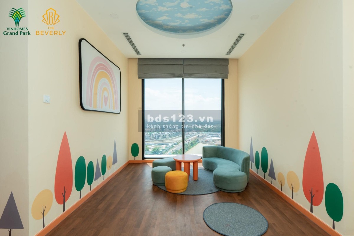 CẮT LỖ BÁN GẤP CĂN 2PN 79M2 TẦNG TRUNG VIEW TRỰC DIỆN HỒ BƠI NƯỚC MẶN 650M TẠI THE BEVERLY VHGP Q9