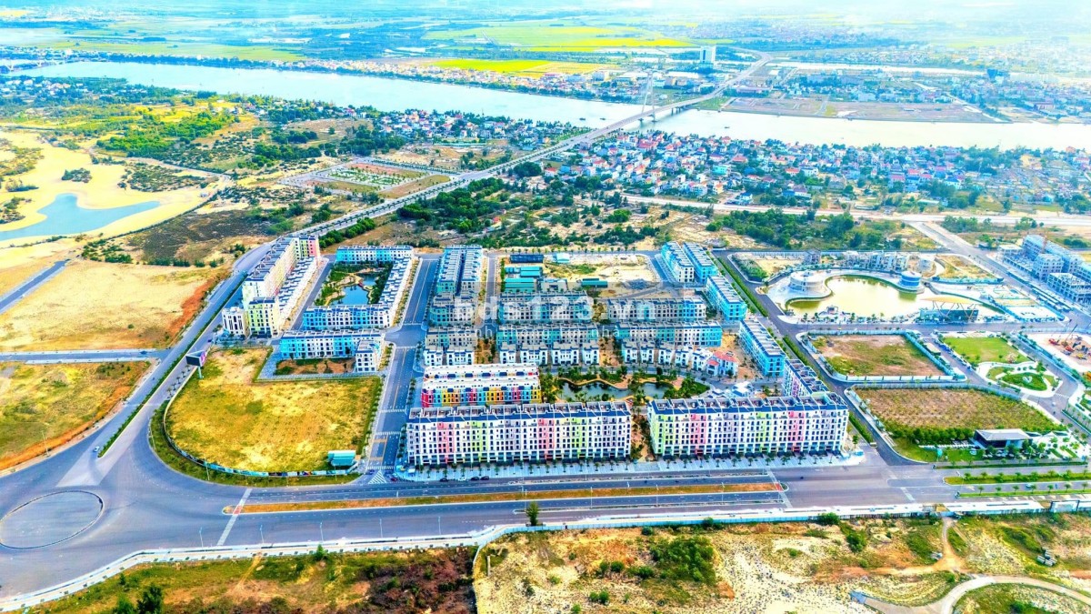Căn biệt thự đơn lập, khu đô thị 5 sao kề sân golf. View biển cận đại lộ Võ Nguyên Giáp giá nét