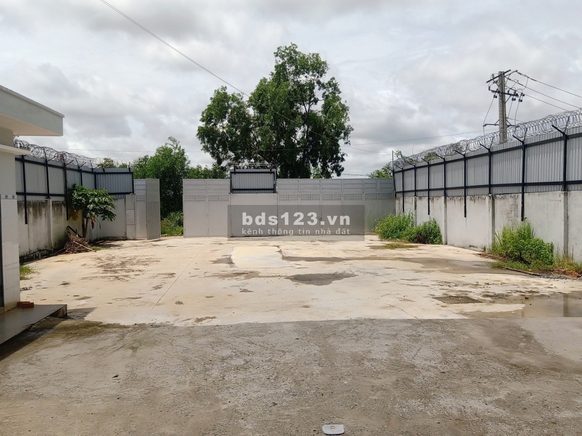 Cho Thuê kho bãi 1400m2 Xuân Thới Thượng, Hóc Môn