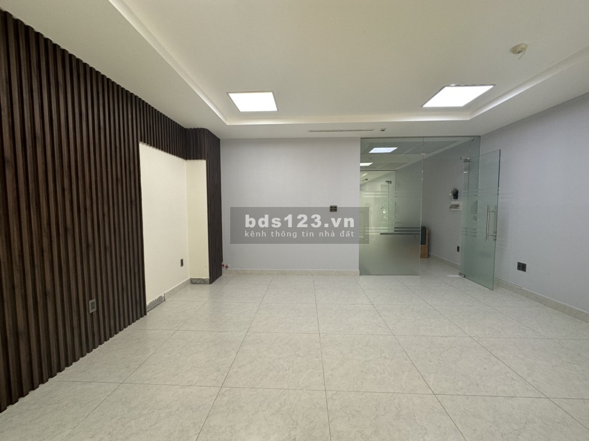 Cho thuê mặt bằng 1 trệt 1 lầu Sari Town Sala giá chỉ 65tr/th, nhà đẹp