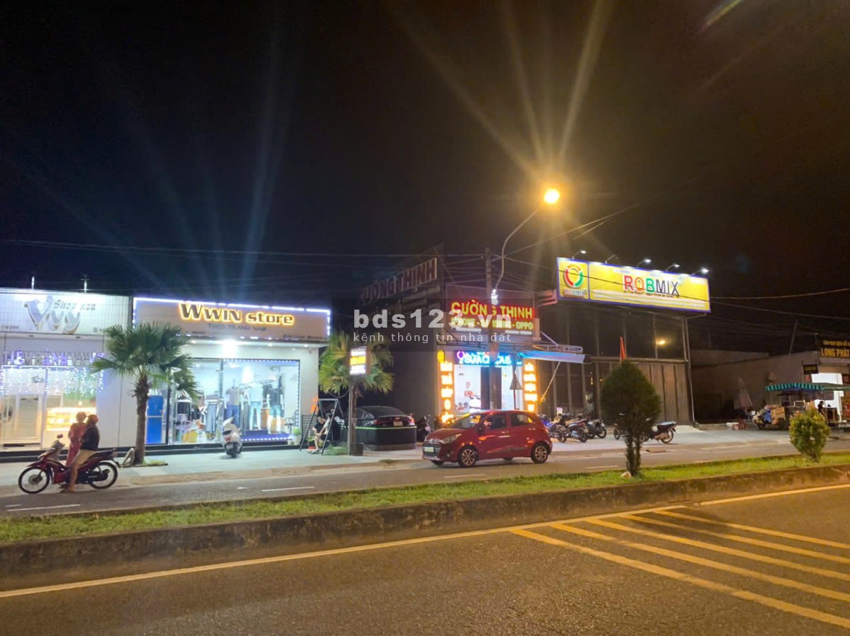 Bán lô mặt đường Trần Phú 150m2, giá đẹp