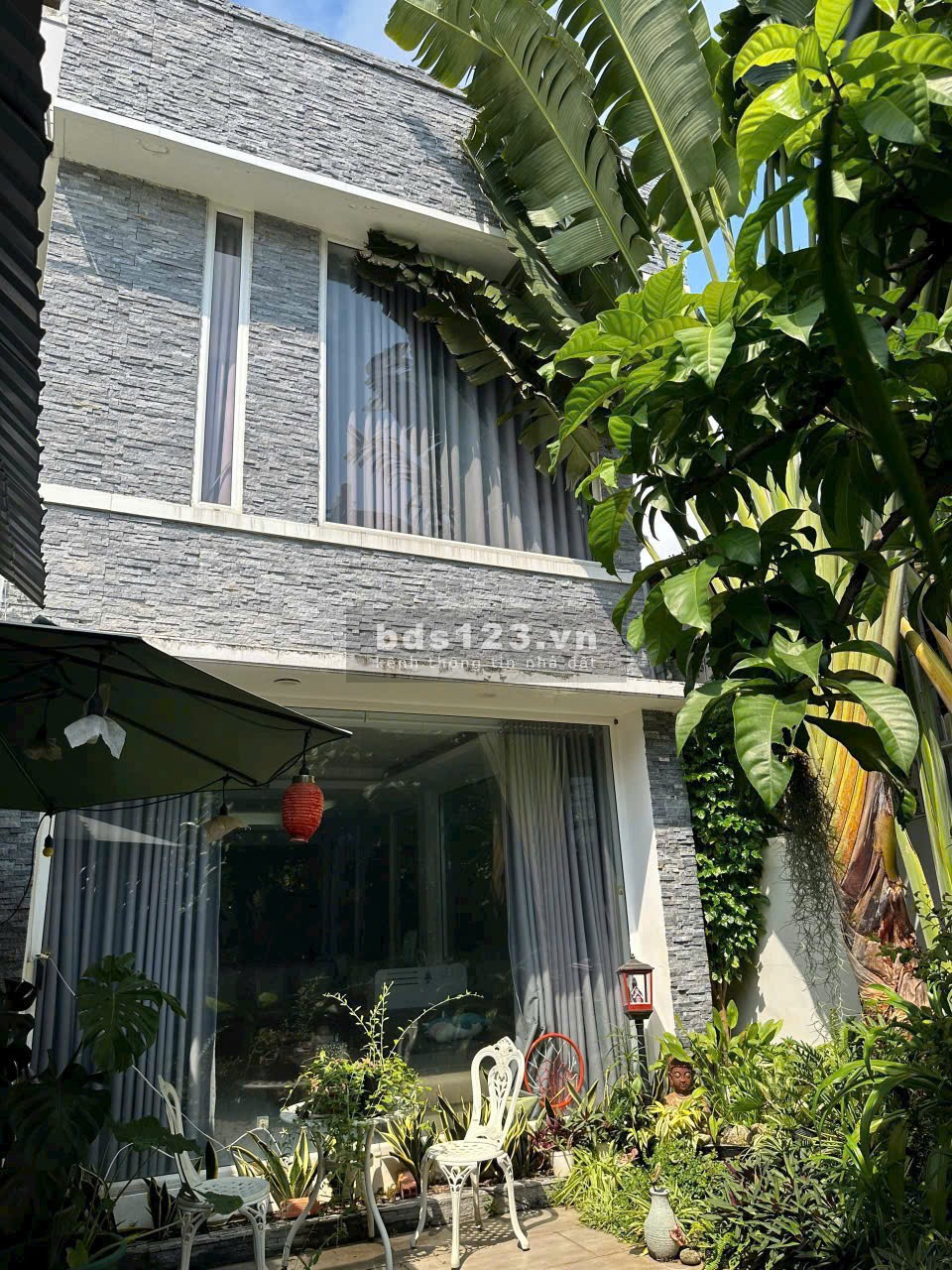 Bán gấp Bán biệt thự khu bên sông Sài Gòn 10 x 20 = 200 m2 (Sổ hồng) Thương Lượng