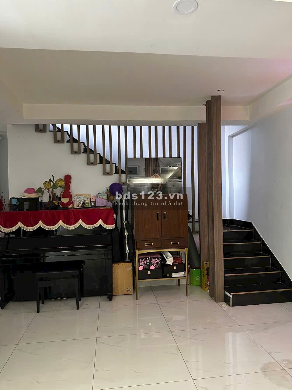 Bán gấp Bán biệt thự khu bên sông Sài Gòn 10 x 20 = 200 m2 (Sổ hồng) Thương Lượng