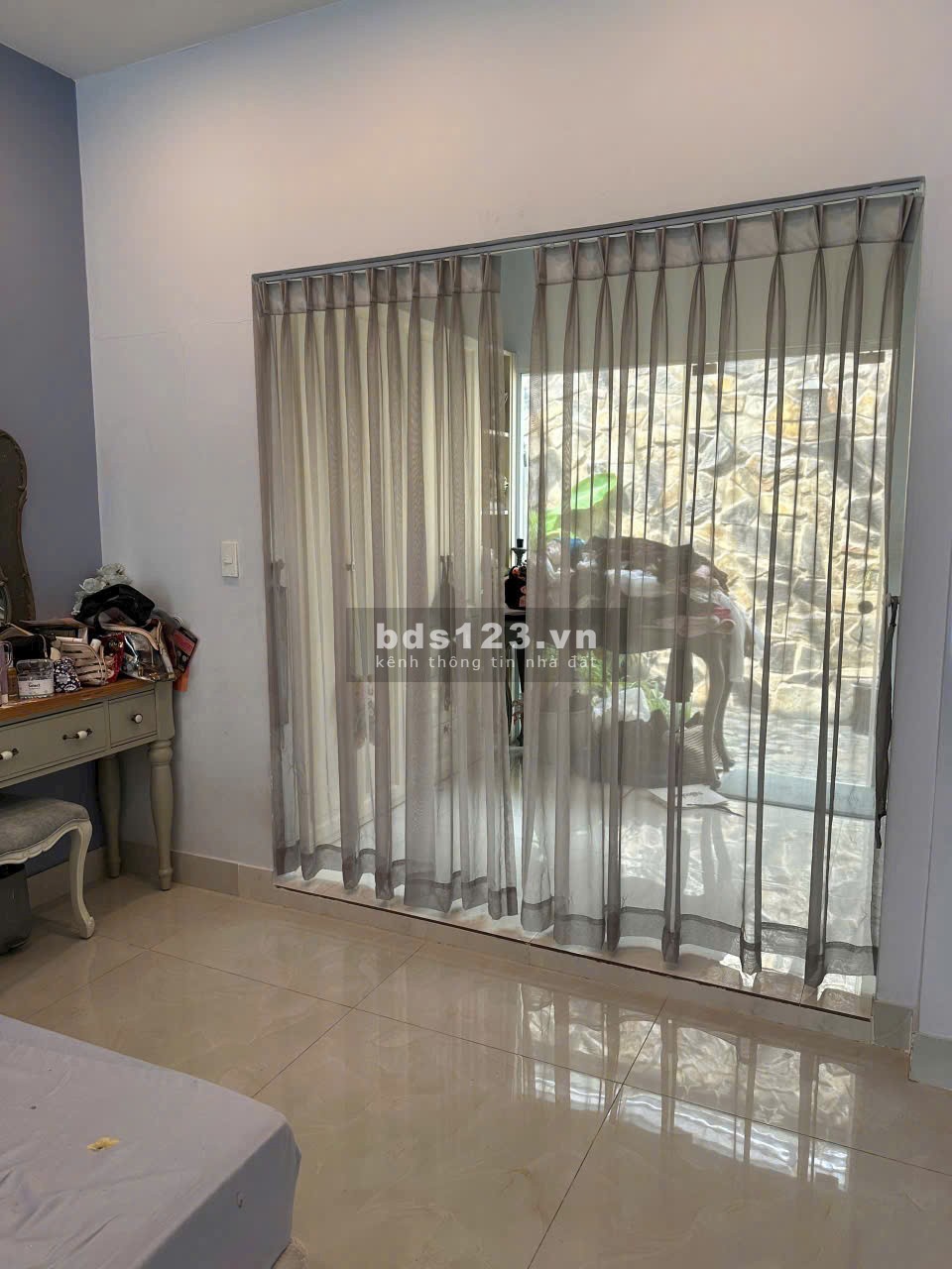 Bán gấp Bán biệt thự khu bên sông Sài Gòn 10 x 20 = 200 m2 (Sổ hồng) Thương Lượng