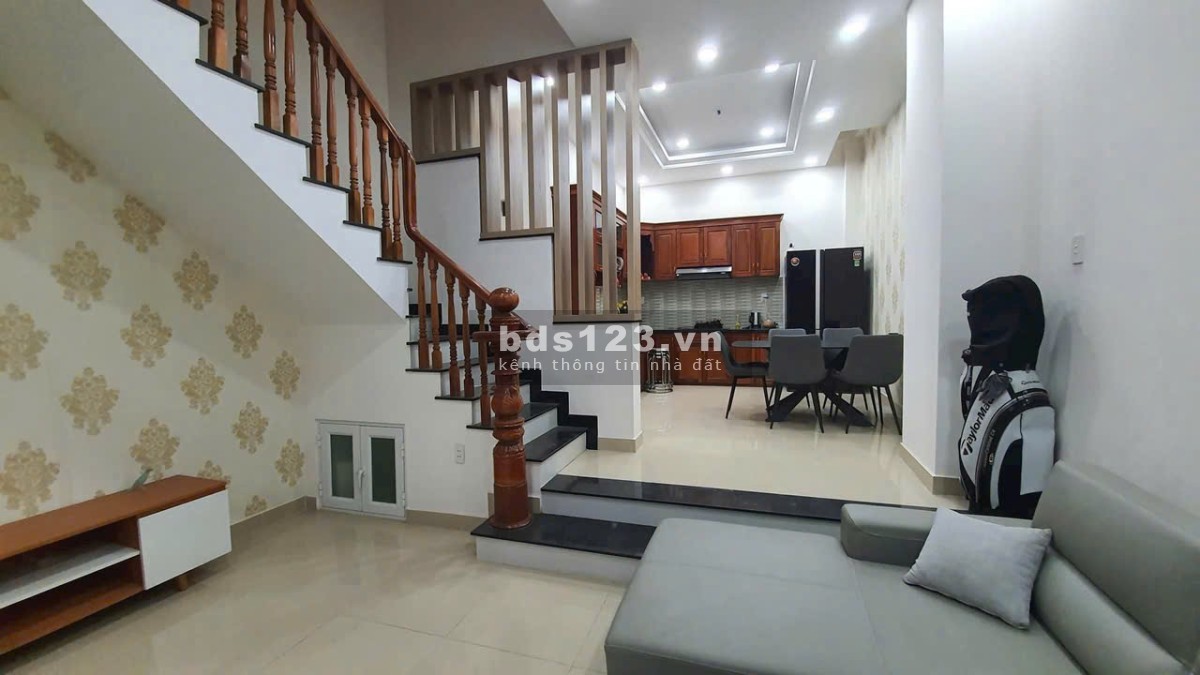 Bán gấp nhà mặt tiền Đinh Thị Thi, Đường thông Quốc Lộ 13, sát Vạn Phúc Hiệp Bình Phước Thủ Đức