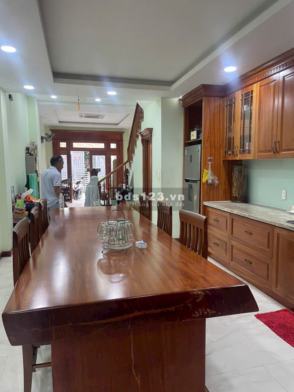 Bán gấp nhà đường số 48 (nhà 1 trệt 2 lầu). Nội Thất Cao Cấp