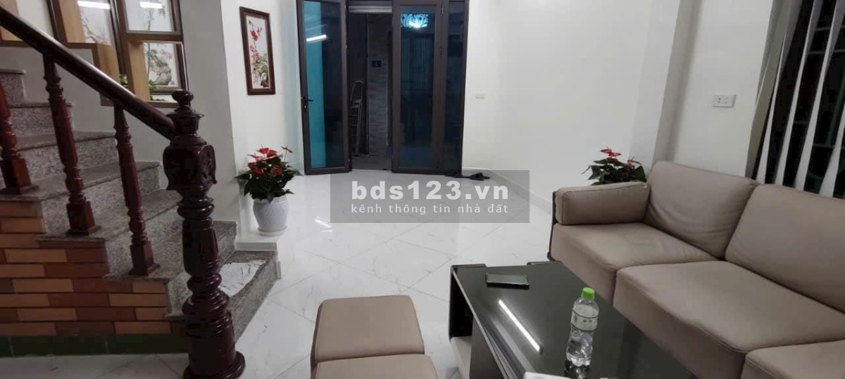 Vĩnh Hưng, Hoàng Mai, 36m 4 tầng, 4.8 tỷ, NHÀ ĐẸP - LÔ GÓC 3 MẶT THOÁNG - 5 NGỦ - NGÁCH THÔNG