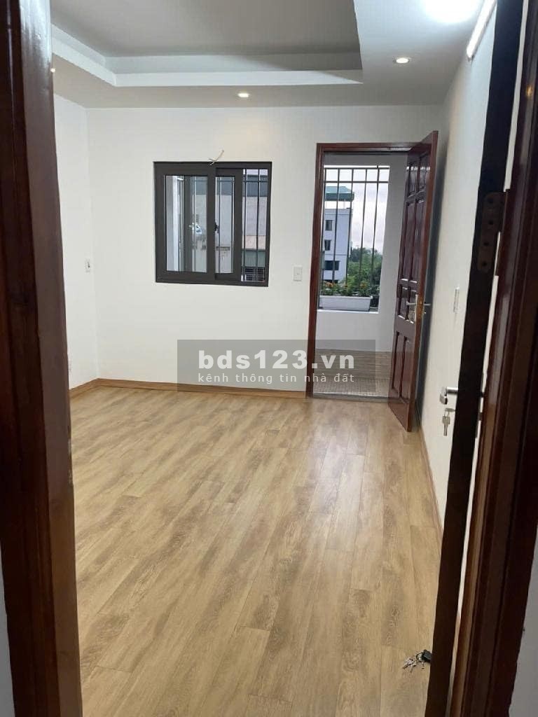 SIÊU ĐẤT THỔ CƯ - TIỆN ÍCH THÌ DƯ 5 TẦNG - Ô TÔ GẦN