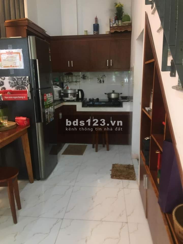 Chỉnh chủ cần bán nhà 3 tầng kiệt Tố Hữu, TT Hải Châu, giá chỉ nhỉnh 4 tỷ.